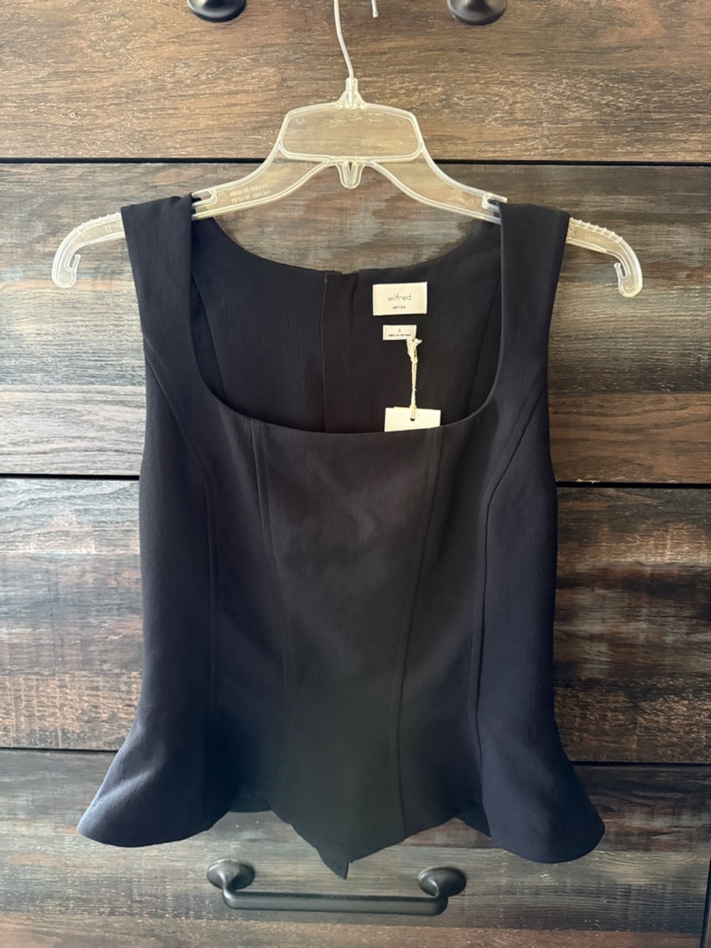Aritzia Wilfred black top